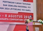 Wahdi Diganjar Penghargaan dari Komisi Akreditasi Rumah Sakit